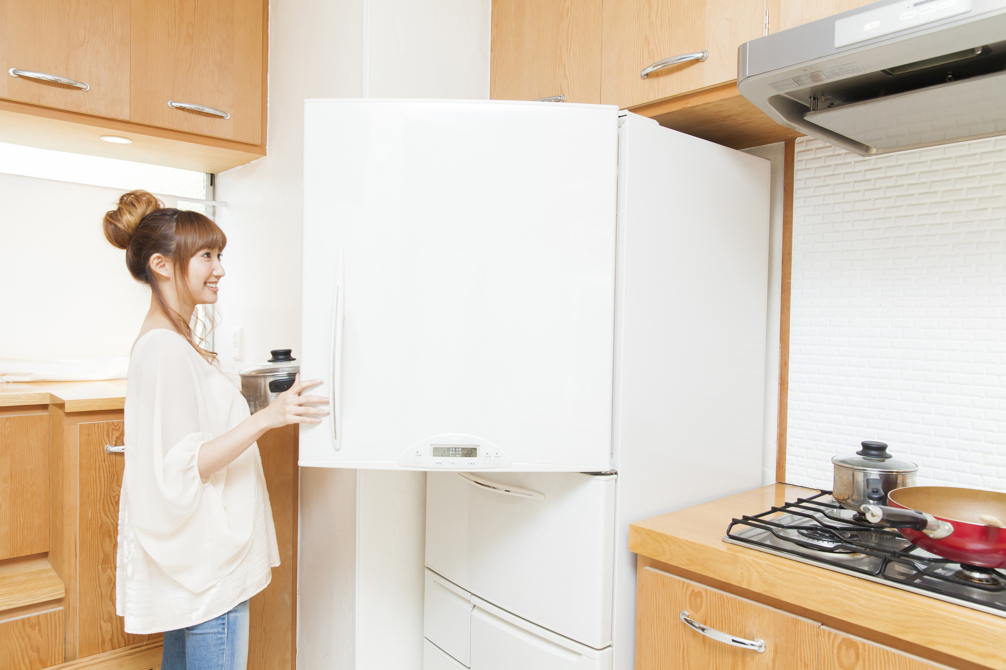 冷蔵庫を処分する6つの方法！正しい捨て方をチェックしよう | 電力 