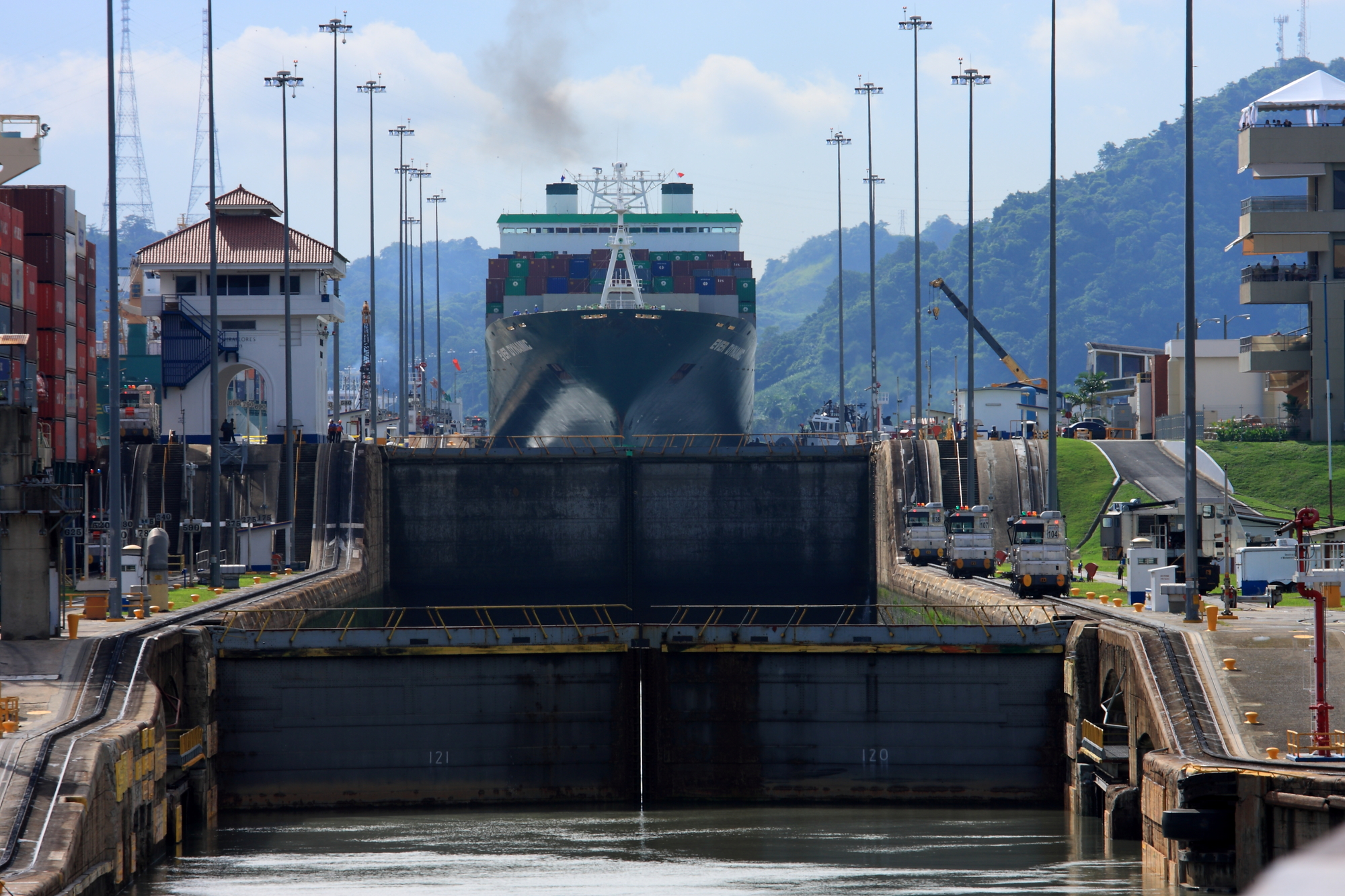 新パナマ運河開通で電気 ガス代が安くなる Lng輸送の仕組みとは 電力 ガス比較サイト エネチェンジ