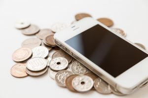 年間10,000円以上節約も！スマホ代を節約する5つのポイント