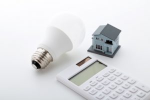 九州電力の電気代、クレジットカードで支払うには？口座振替とどちらがお得？