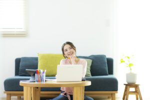 ANAでんきの電気料金は高い？メリット・デメリットや解約金の有無を解説