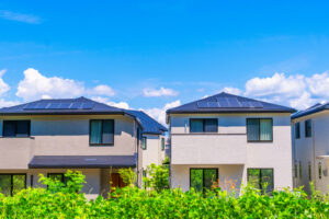 太陽光パネルのサイズ・重量一覧｜6メーカーをまとめて比較