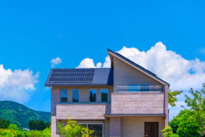 カナディアン・ソーラーの太陽光パネルは高い？メリット・デメリットも解説