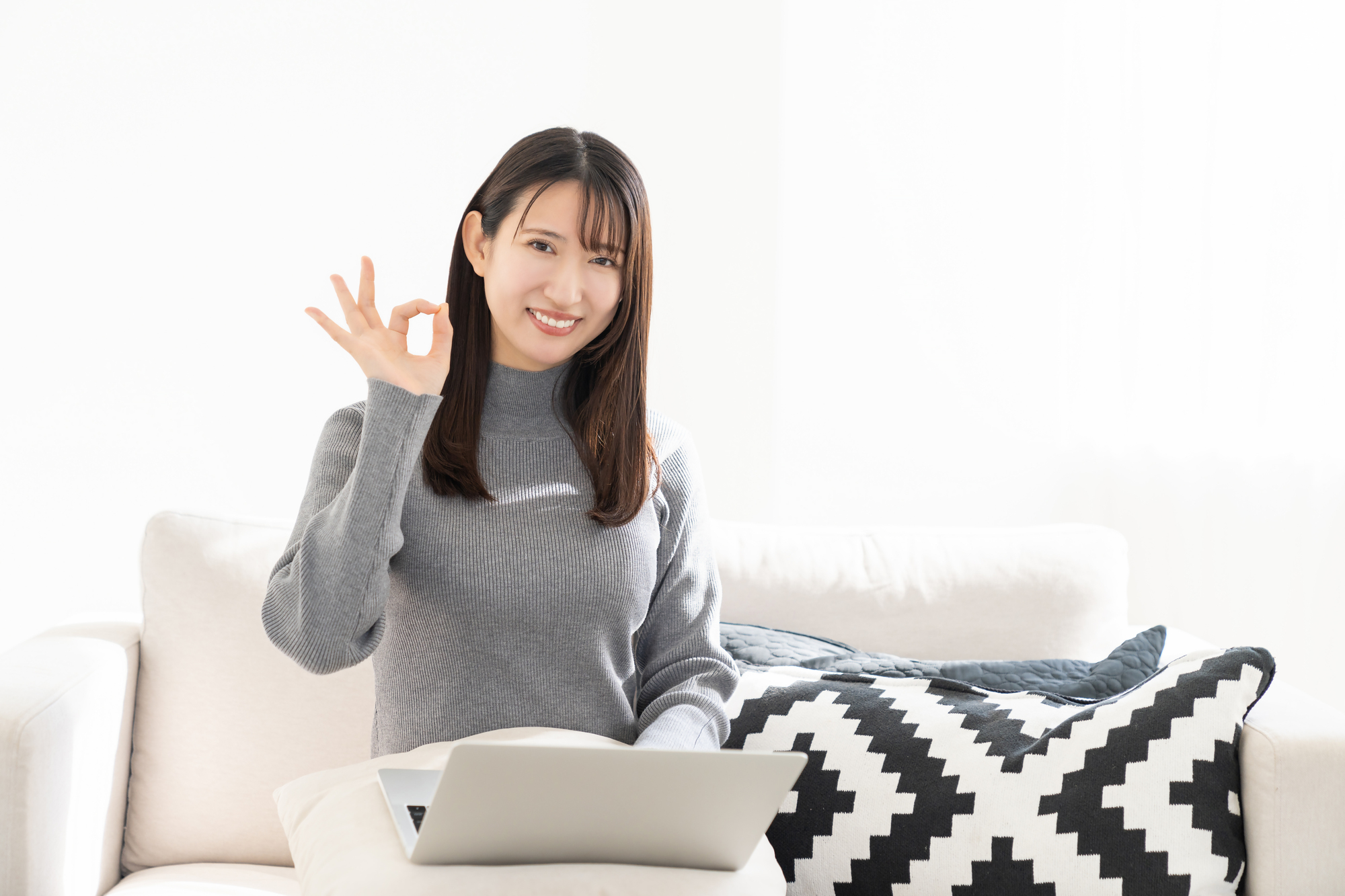 フレッツ光とドコモ光を比較|料金や速度の違いなど特徴の違いを解説