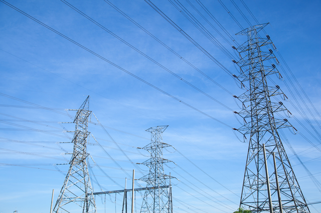 高圧電力とは?特別高圧・低圧電力との違いも解説